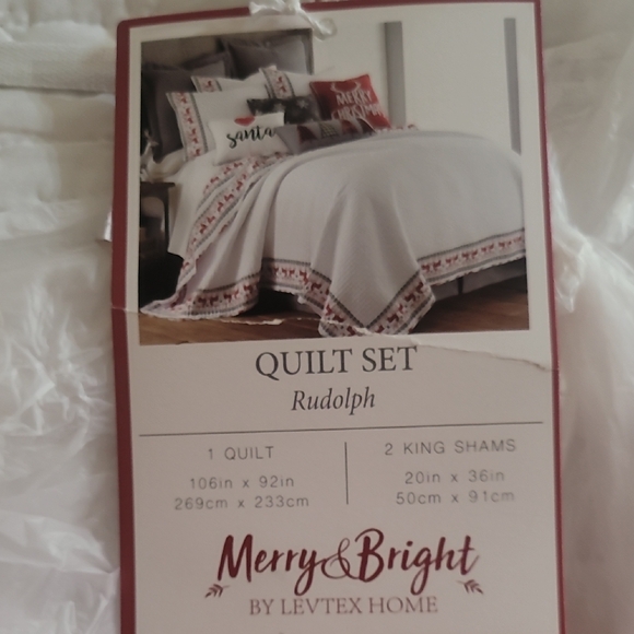 Levtex Rudolph Quilt Set - White and Red King - Picture 2 of 4